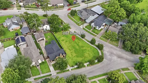 1102 Weaver St, Houston, TX 77023