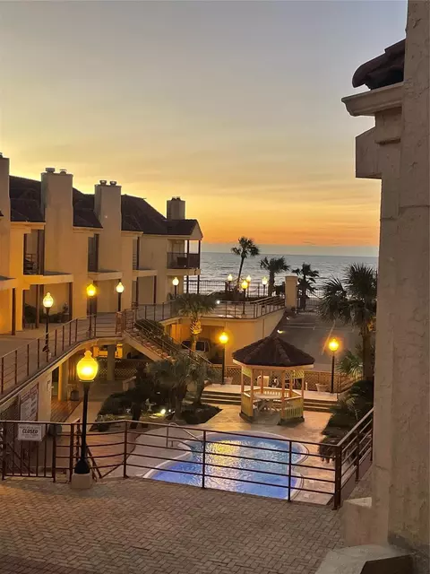7312 Sea Wall Blvd #209, Galveston, TX 77551