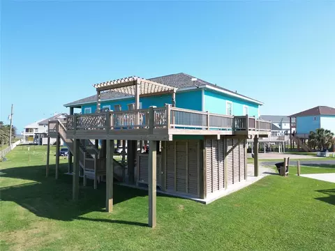 2340 Martinique, Crystal Beach, TX 77650