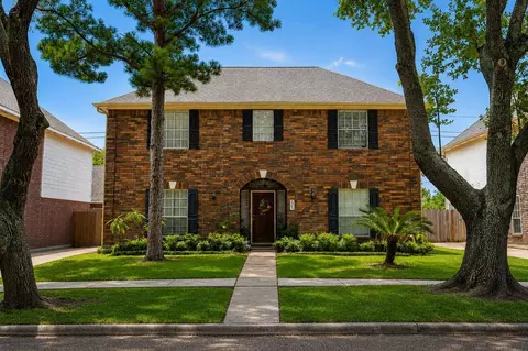 2306 Bent River Dr, Sugar Land, TX 77479