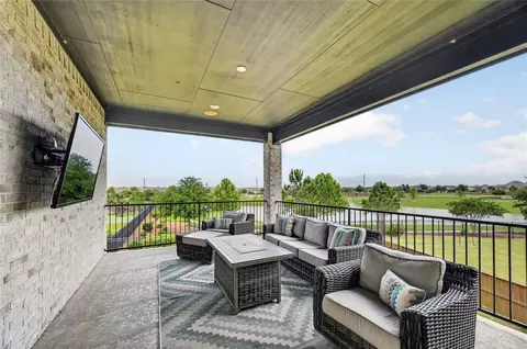 Exterior - 9827 Wright Dr, Manvel, TX 77578 photo 5 of 7