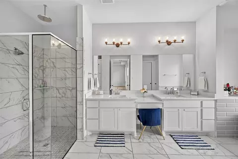 Bath - 9827 Wright Dr, Manvel, TX 77578 photo 1 of 6