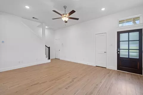 Living - 516 Red Cascade Trl, Willis, TX 77318 photo 3 of 4