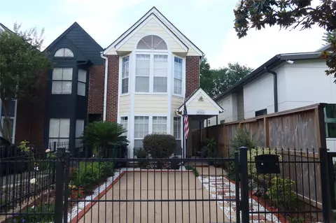 926 Rutland St, Houston, TX 77008