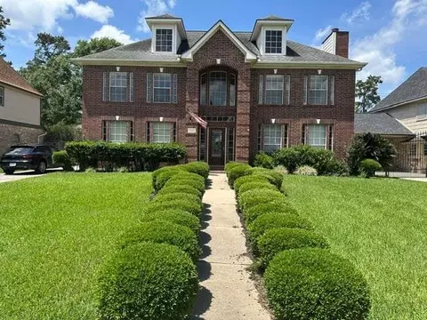 3410 Amber Forest Dr, Houston, TX 77068