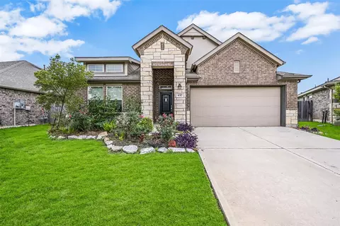 432 Pecan Landing Ln, La Marque, TX 77568