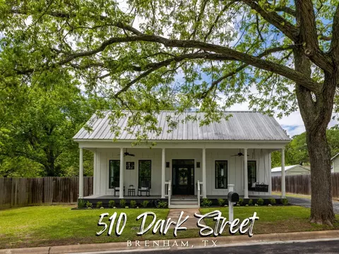 510 Dark St, Brenham, TX 77833