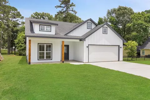 611 Bridgeview, Onalaska, TX 77360