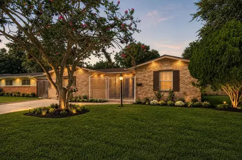 10635 Seaford Dr, Houston, TX 77089