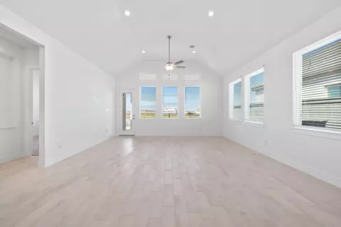 246 Congo Bay Cir, Willis, TX 77318 photo 6