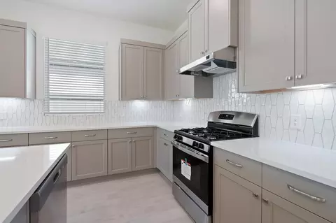 246 Congo Bay Cir, Willis, TX 77318 photo 4