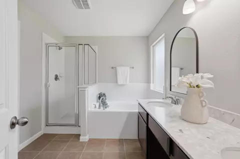 Bath - 5819 Deleon Trail Dr, Spring, TX 77379 photo 1 of 4