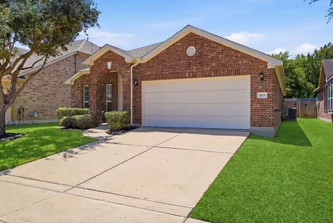 Exterior - 5819 Deleon Trail Dr, Spring, TX 77379 photo 5 of 10