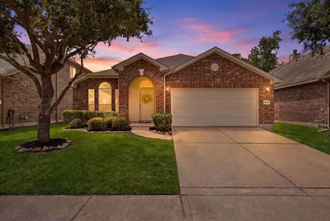 Exterior - 5819 Deleon Trail Dr, Spring, TX 77379 photo 2 of 10