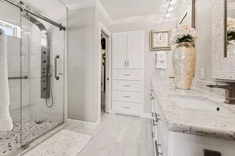 3409 Winter Ln, Baytown, TX 77521