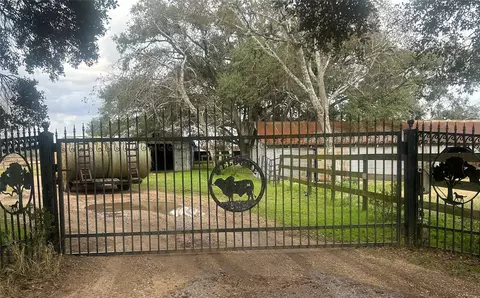 000 Fremont Ln, Brookshire, TX 77423