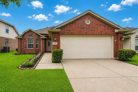 16 Morro Bay Dr, Manvel, TX 77578