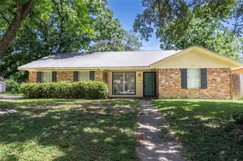 6446 Sharpview Dr, Houston, TX 77074 photo 1