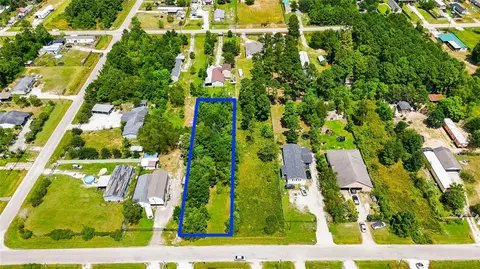 801 County Road 3479j, Cleveland, TX 77327