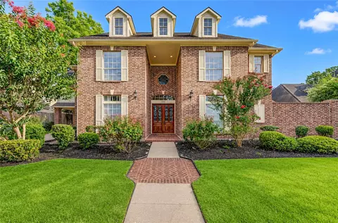 1131 Plantation Dr, Richmond, TX 77406