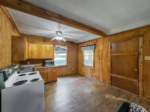 Kitchen - 206 Tallow St, Onalaska, TX 77360 photo 1 of 3