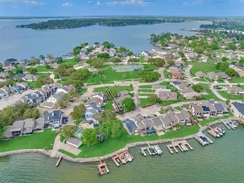 2109 Gunwale Cir, Willis, TX 77318