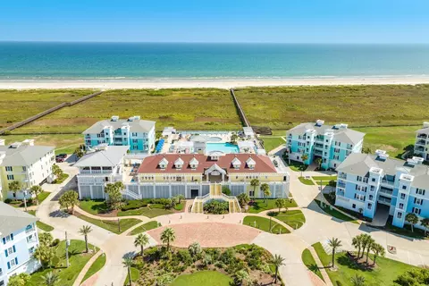 4131 Pointe West Dr #203, Galveston, TX 77554