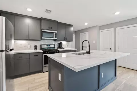 436 Owens St, Houston, TX 77029