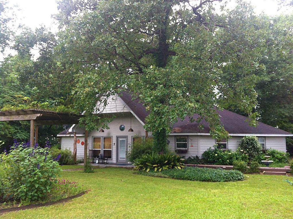870 Collier, Willis, TX 77378 photo 1