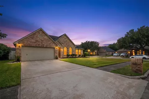1802 Barbara Ct, Deer Park, TX 77536