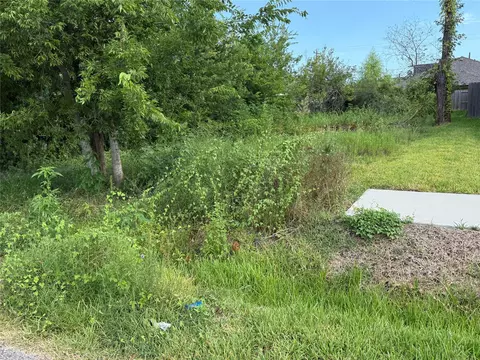 7949 Angus St, Houston, TX 77028