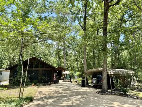 1347 Cardinal Ln, Trinity, TX 75862