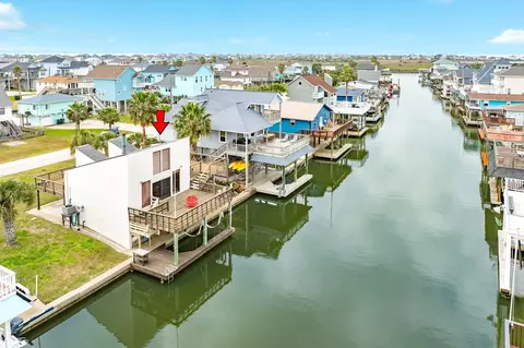 22814 Vida St, Galveston, TX 77554