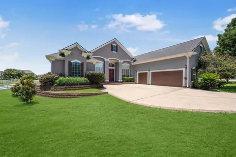 5925 Oak Leaf Ct, Conroe, TX 77304 photo 1