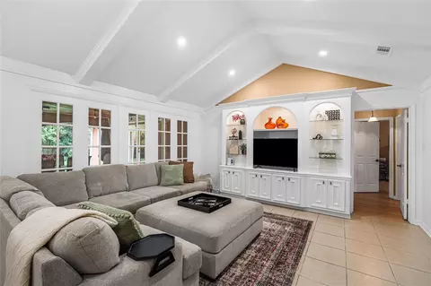 2026 Briargreen Dr, Houston, TX 77077
