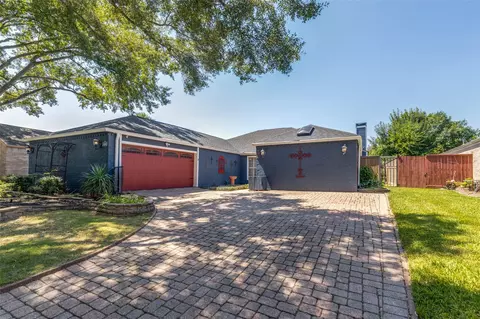 1330 Beaujolais Ln, Houston, TX 77077