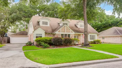 11606 Primwood Dr, Houston, TX 77070