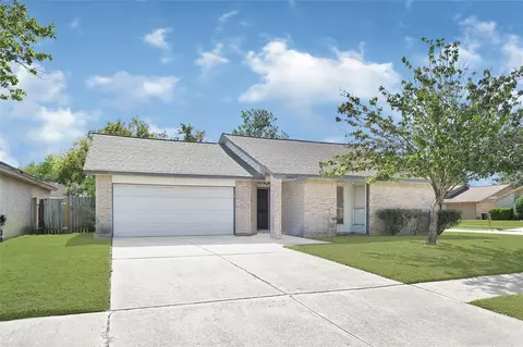 19327 Cypress Harbor Dr, Katy, TX 77449