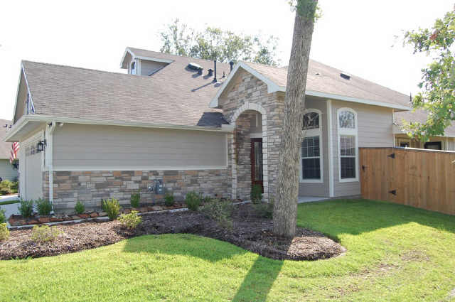 18 Fitzroy Pl, Conroe, TX 77384 photo 1