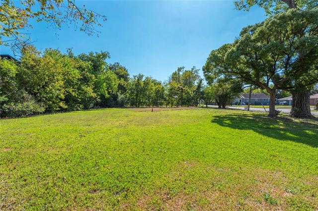 2306 Chew St, Houston, TX 77020