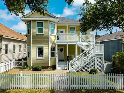 2710 Avenue P 12, Galveston, TX 77550