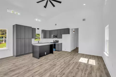Kitchen - 117 Rain Forest Rd, Onalaska, TX 77360 photo 8 of 8