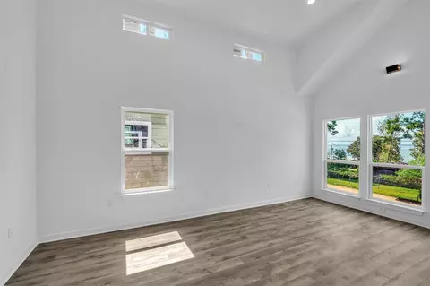 Living - 117 Rain Forest Rd, Onalaska, TX 77360 photo 3 of 3