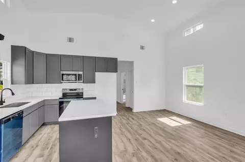 Entry Way - 117 Rain Forest Rd, Onalaska, TX 77360 photo 1 of 2