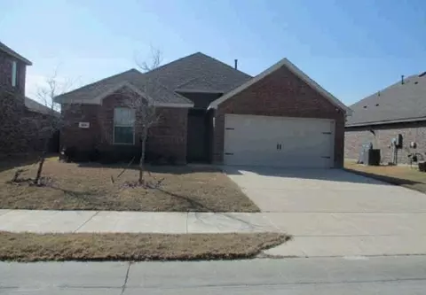 625 Summit Pass Ln, Princeton, TX 75407