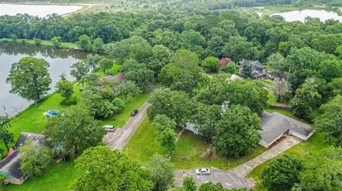 View/Area - 912 Brook Forest Dr, Conroe, TX 77385 photo 6 of 6