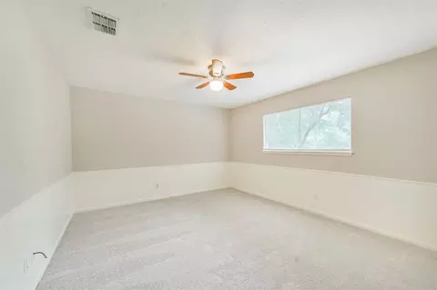 Bedroom - 912 Brook Forest Dr, Conroe, TX 77385 photo 5 of 8