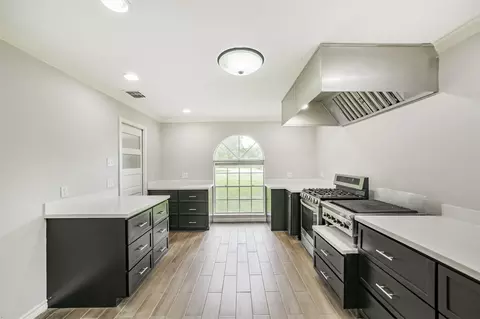 Kitchen - 912 Brook Forest Dr, Conroe, TX 77385 photo 1 of 5