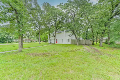 Exterior - 912 Brook Forest Dr, Conroe, TX 77385 photo 2 of 7