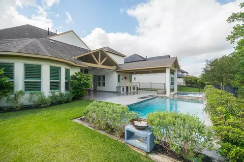 79 N Curly Willow Cir, Tomball, TX 77375